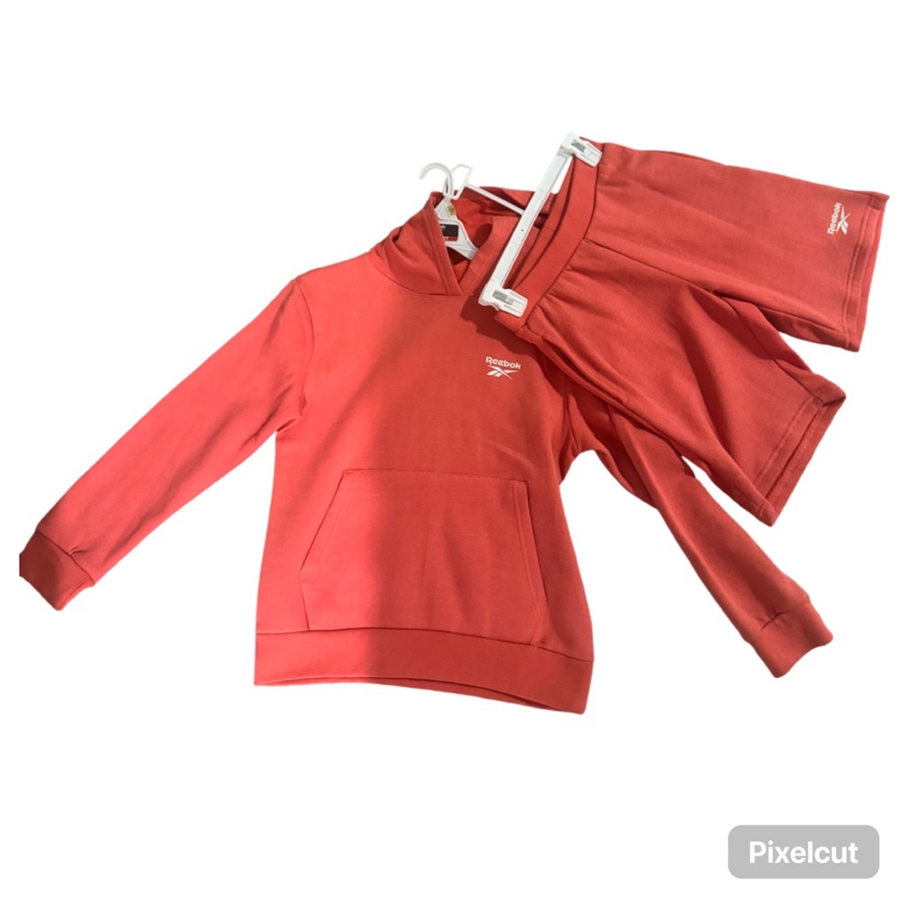 New Unisex’s Reebok two piece outfit